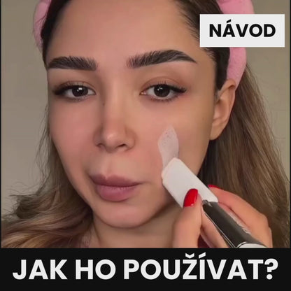 Make-up 2 v 1 s integrovaným štětcem